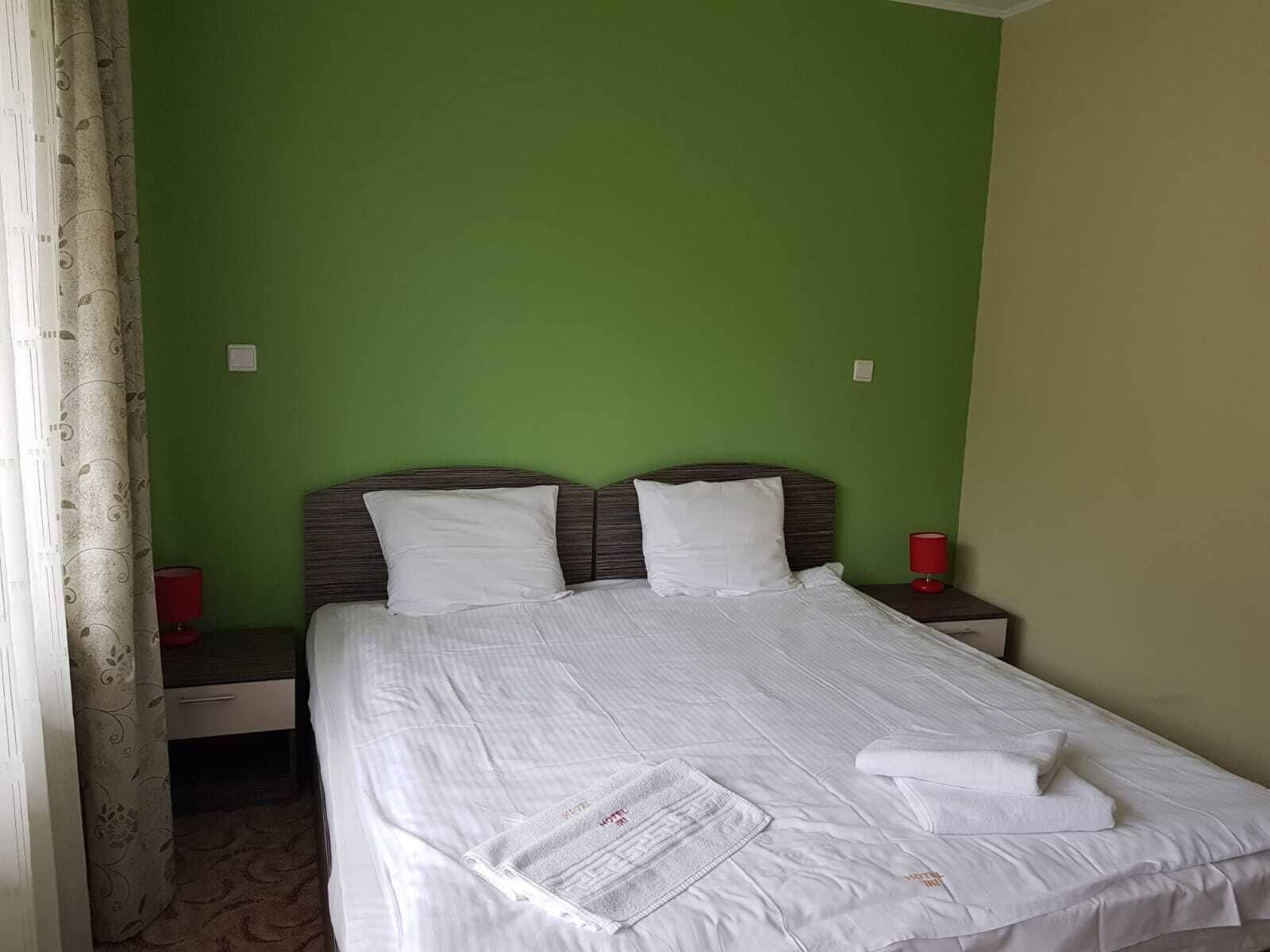 Hotel Iri Буштени Экстерьер фото