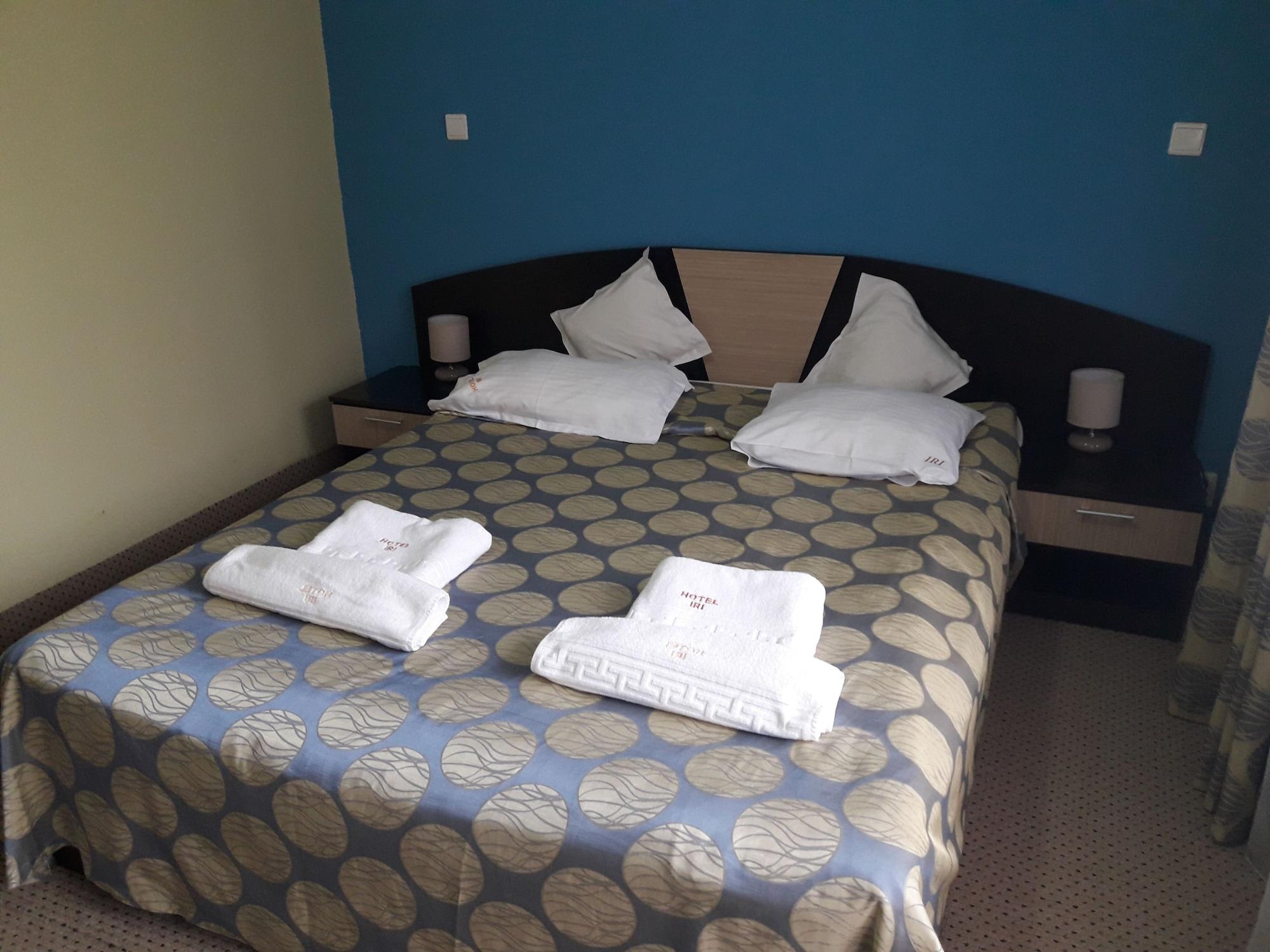 Hotel Iri Буштени Экстерьер фото